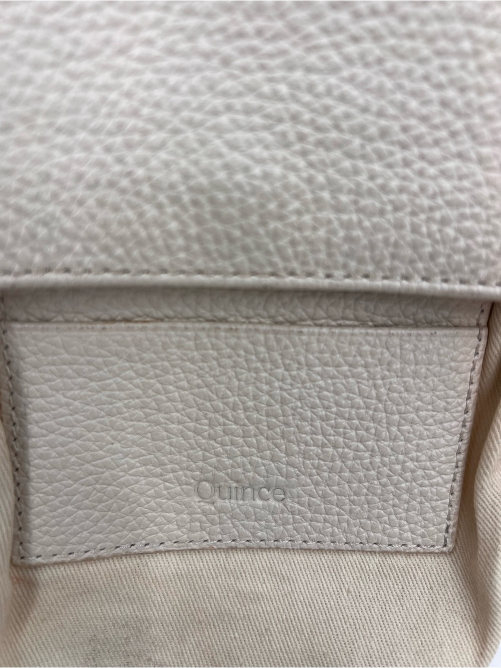 Quince small leather crossbody cream - Picture 9 of 10